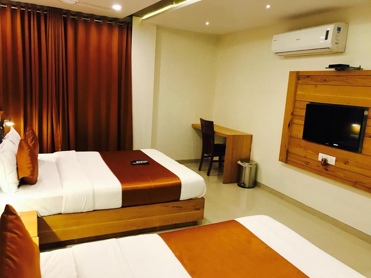 Hotel Grandeur-Near Mumbai International Airport Dış mekan fotoğraf