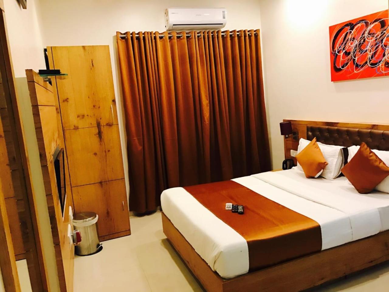 Hotel Grandeur-Near Mumbai International Airport Dış mekan fotoğraf